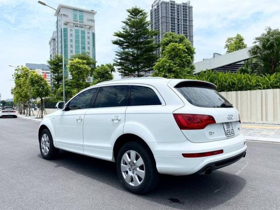 cần bán AUDI Q7 Quattro S-line 3.0T model 2014-2