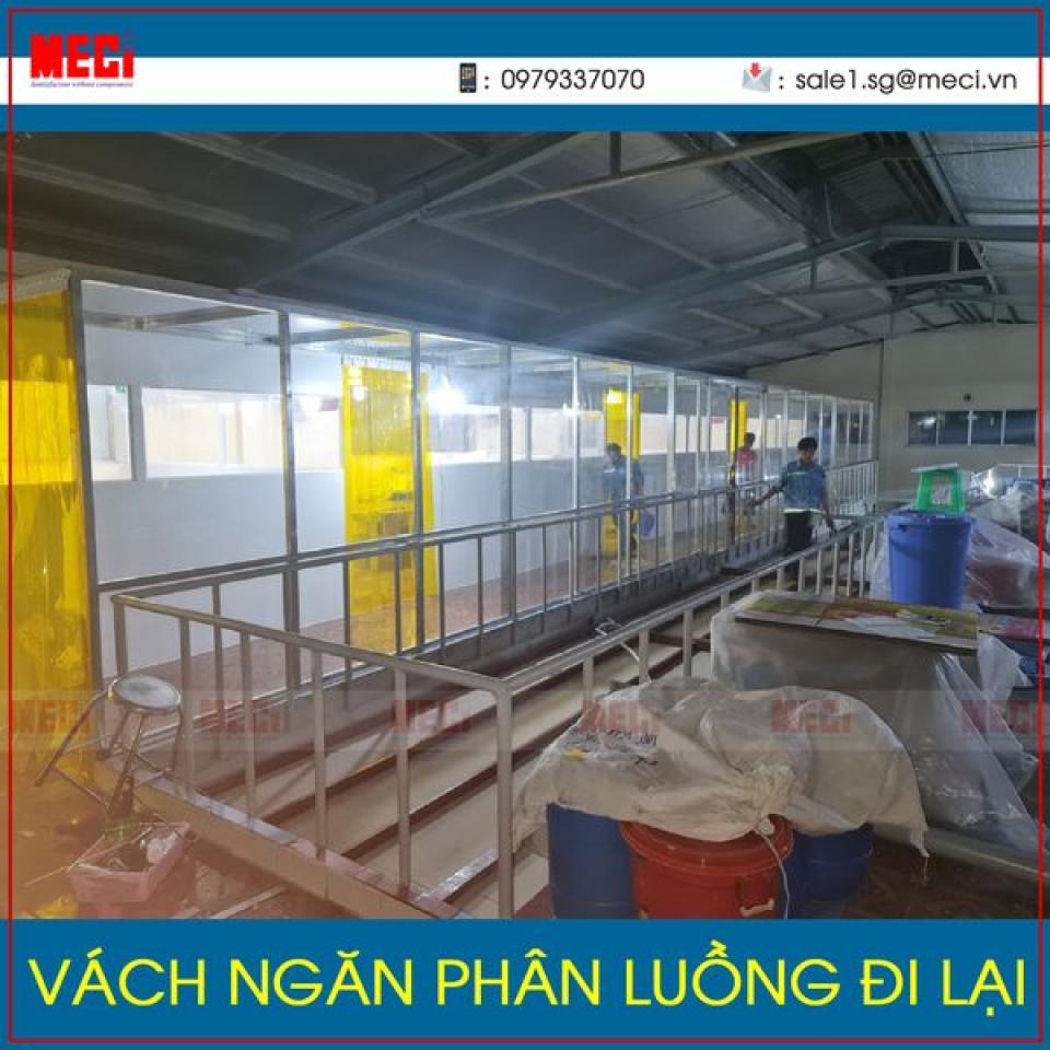 Vách ngăn chia khu vực chống lây nhiễm covid